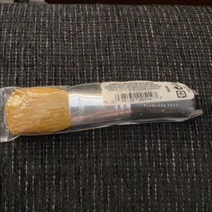 BareMinerals Flawless Face Brush